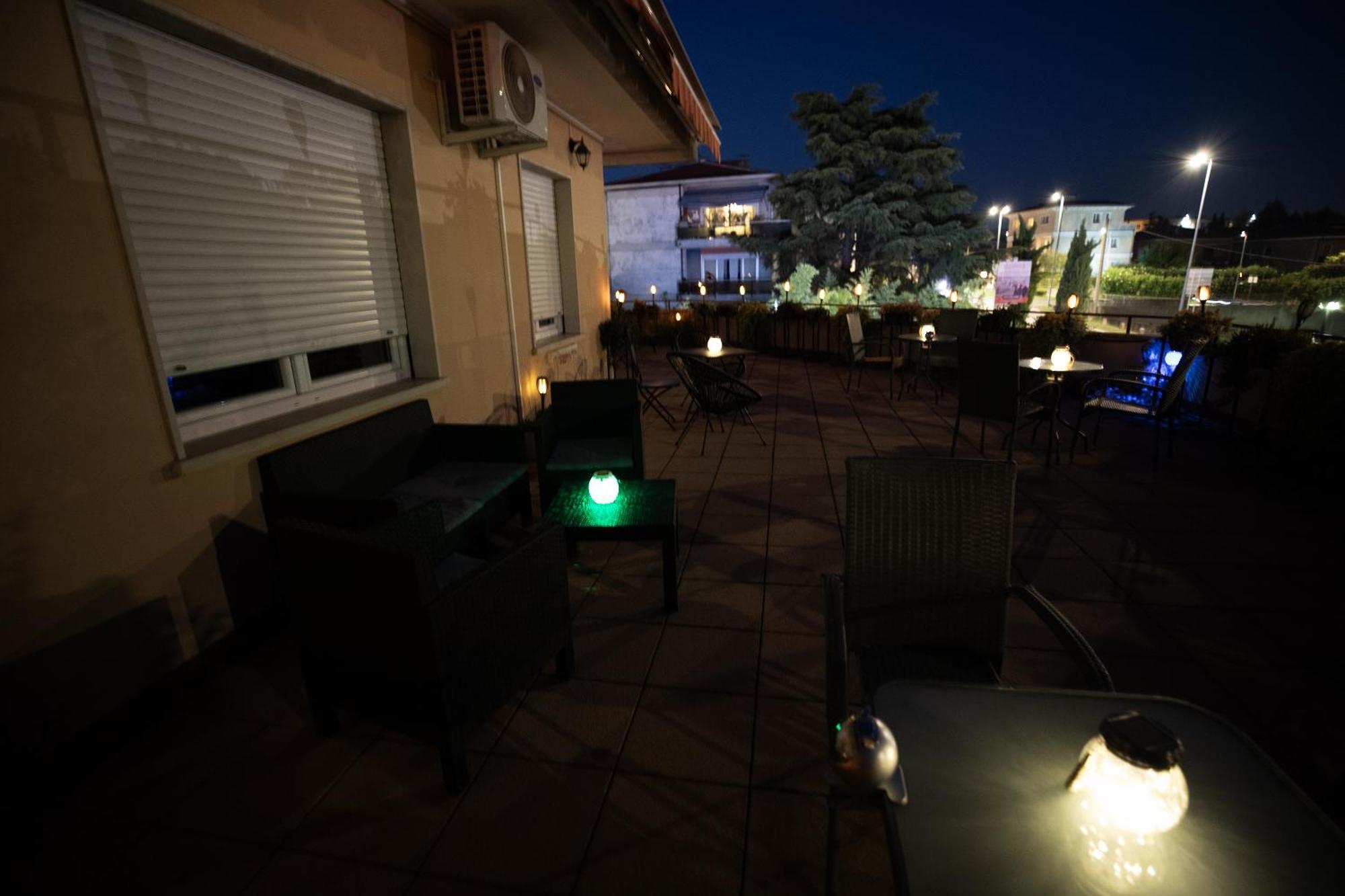 Bru Rooms Peschiera del Garda Exterior foto